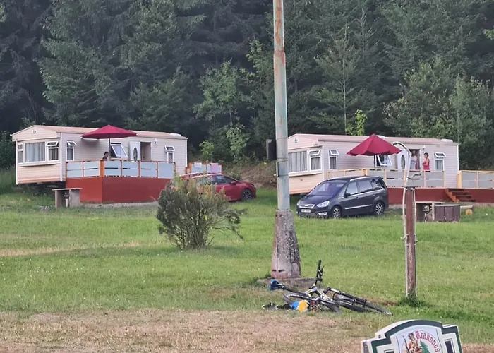 Peklo Konukevi 3*